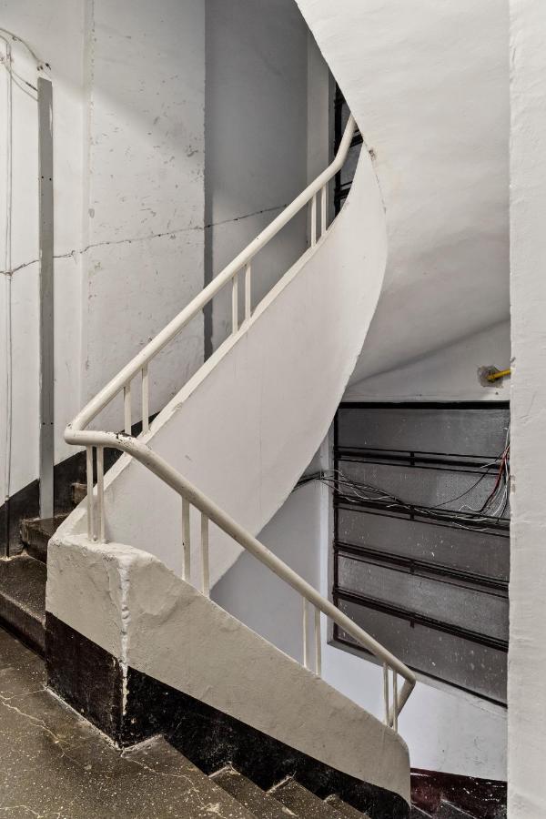 ブカレストTova Pearl Ultracentral - Romana Square Subwayアパートメント エクステリア 写真